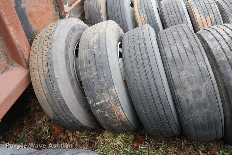 image for item DF3634 (20) 22.5 tires and wheels