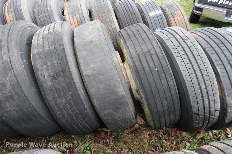 image for item DF3634 (20) 22.5 tires and wheels