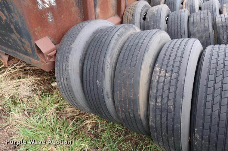 image for item DF3634 (20) 22.5 tires and wheels