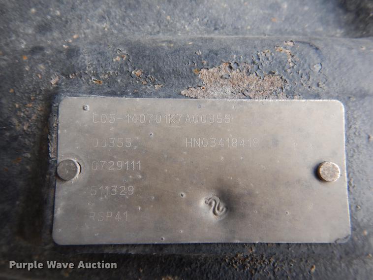 image for item DK9891 2010 Peterbilt 384 semi truck