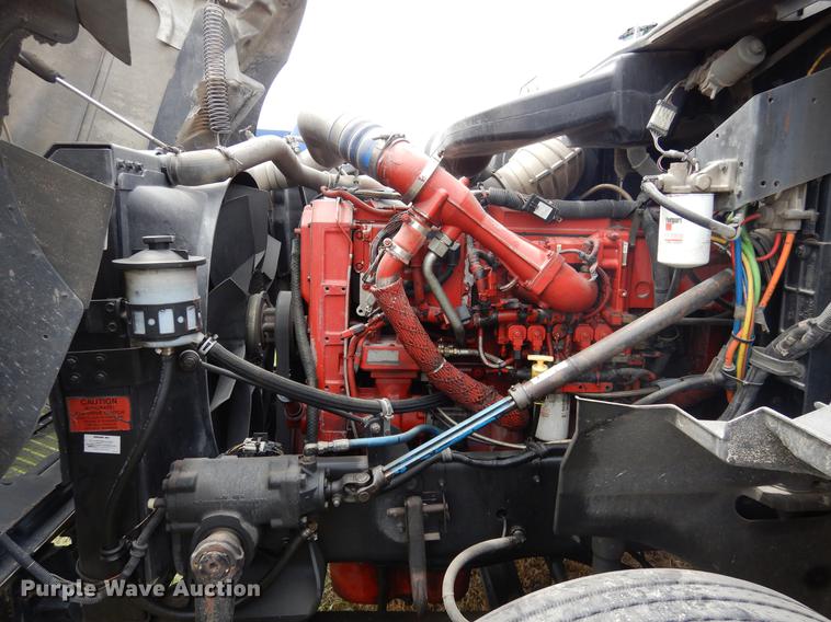 image for item DK9892 2007 International 9400i semi truck