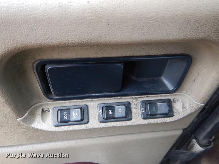 image for item DK9892 2007 International 9400i semi truck