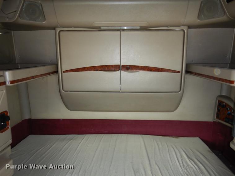 image for item DK9892 2007 International 9400i semi truck