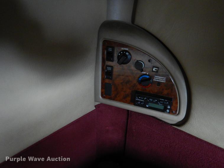 image for item DK9892 2007 International 9400i semi truck