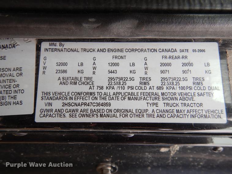 image for item DK9892 2007 International 9400i semi truck