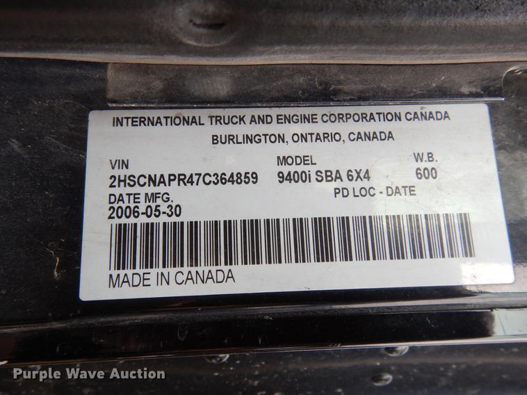 image for item DK9892 2007 International 9400i semi truck