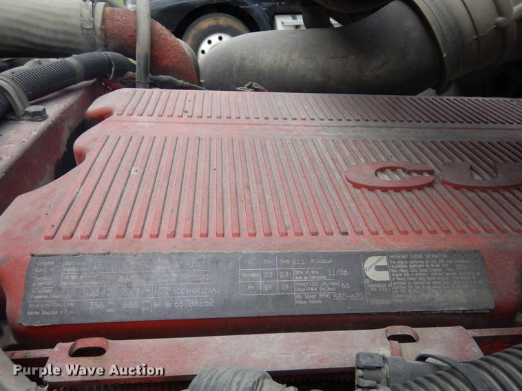 image for item DK9893 2007 International 9400i semi truck