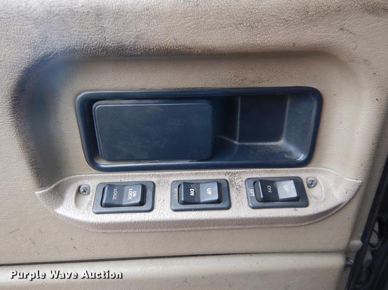 image for item DK9893 2007 International 9400i semi truck