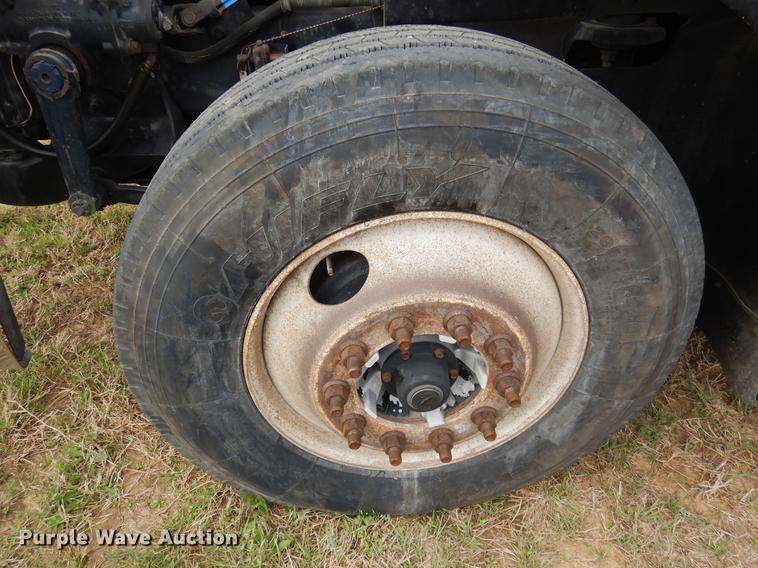 image for item DK9893 2007 International 9400i semi truck