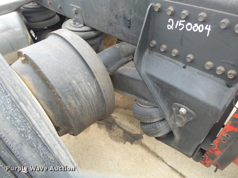 image for item DS9564 1997 Kenworth T800 semi truck