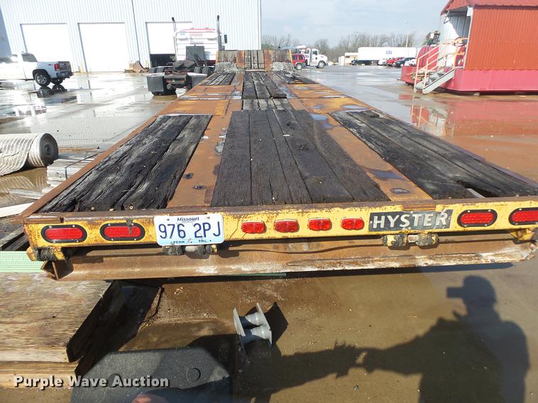 image for item DS9565 1986 Hyster drop deck trailer