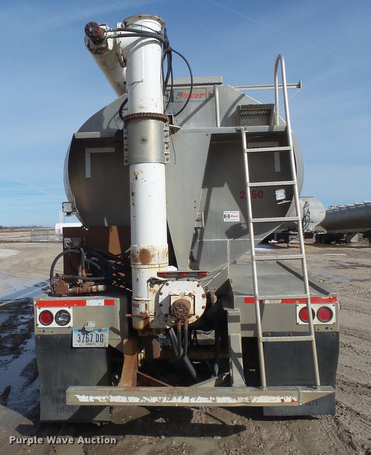 image for item DX9056 2006 CEI Pacer AT35L dry bulk trailer