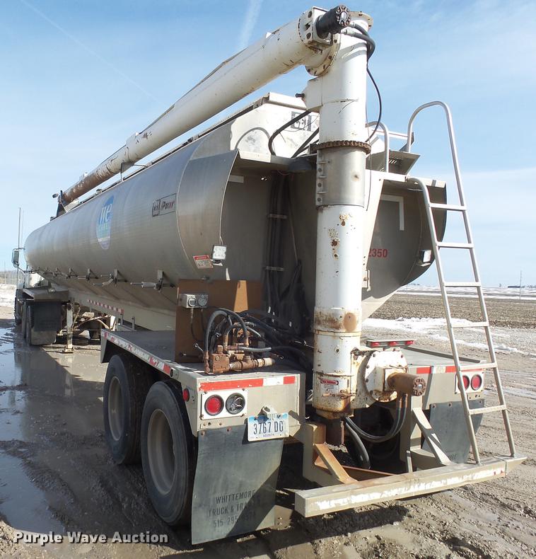 image for item DX9056 2006 CEI Pacer AT35L dry bulk trailer