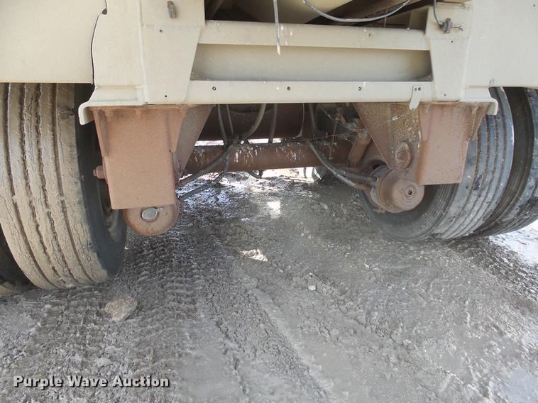 image for item DX9056 2006 CEI Pacer AT35L dry bulk trailer