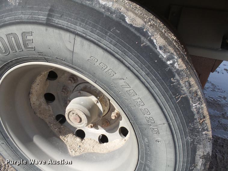 image for item DX9056 2006 CEI Pacer AT35L dry bulk trailer