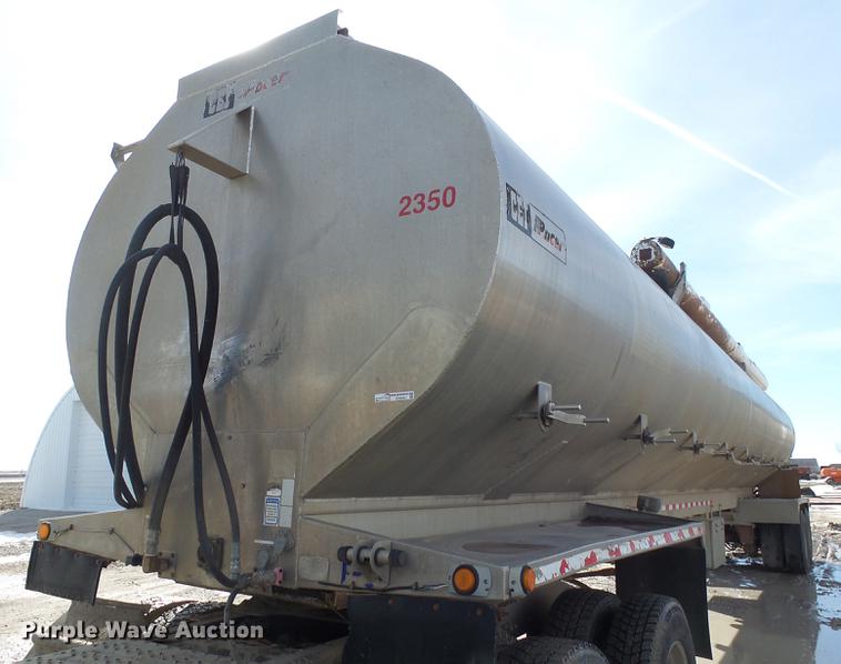 image for item DX9056 2006 CEI Pacer AT35L dry bulk trailer