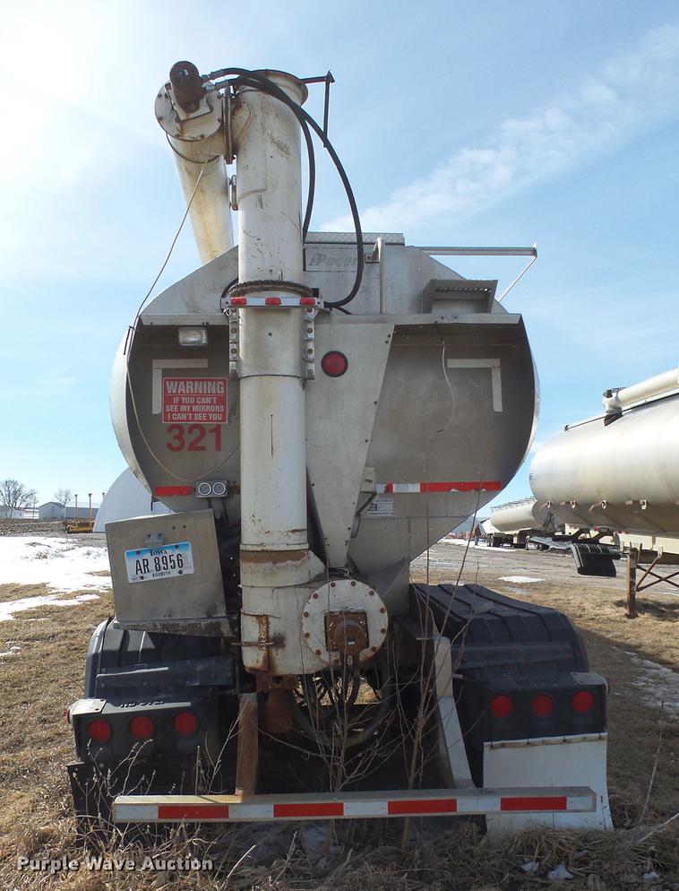 image for item DX9057 2001 CEI Pacer AT35L dry bulk trailer