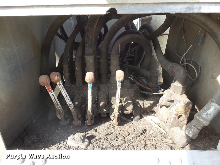 image for item DX9057 2001 CEI Pacer AT35L dry bulk trailer