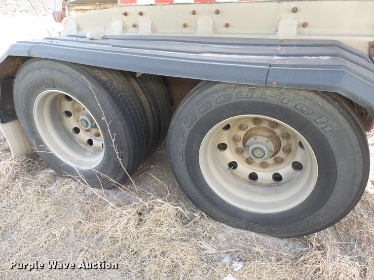 image for item DX9057 2001 CEI Pacer AT35L dry bulk trailer