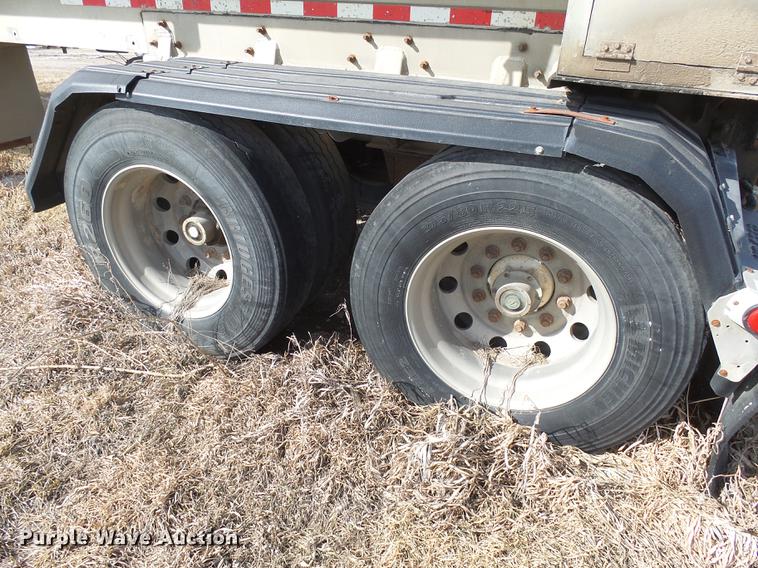 image for item DX9057 2001 CEI Pacer AT35L dry bulk trailer