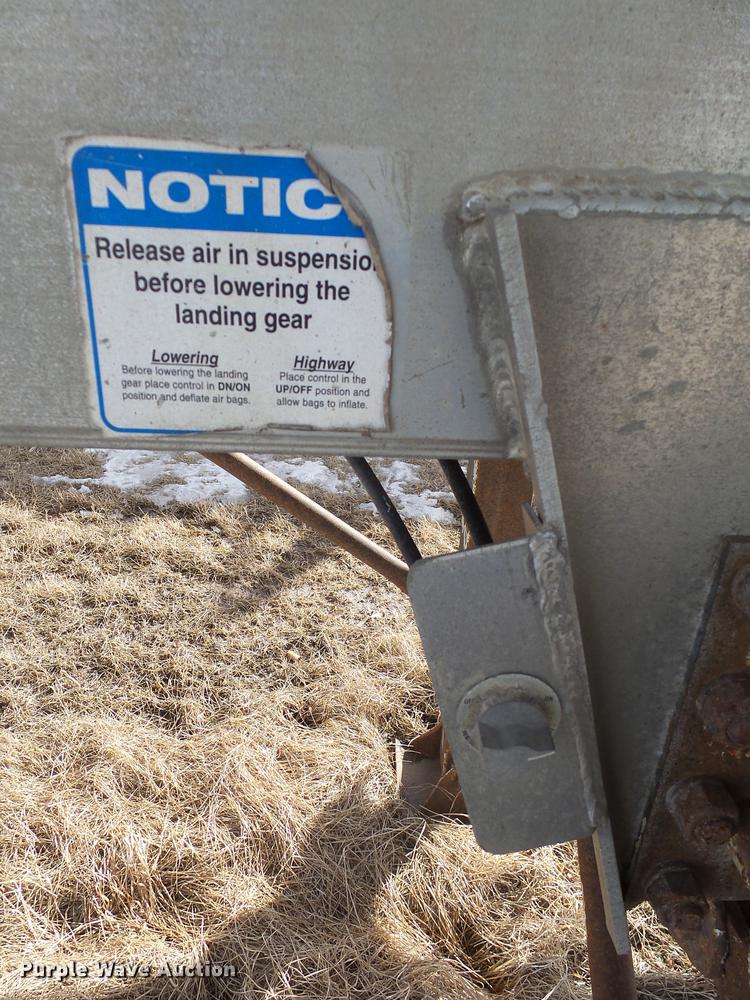 image for item DX9058 2003 CEI Pacer AT35ML dry bulk trailer