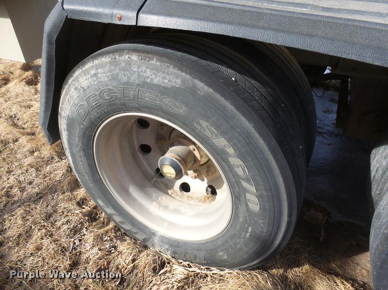 image for item DX9058 2003 CEI Pacer AT35ML dry bulk trailer