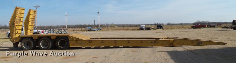 image for item EE9647 1990 Phelan/Talbert WTT-50H-FN-T1 lowboy equipment trailer