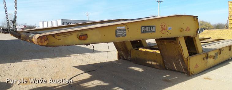 image for item EE9647 1990 Phelan/Talbert WTT-50H-FN-T1 lowboy equipment trailer