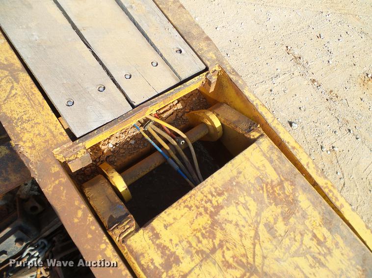 image for item EE9647 1990 Phelan/Talbert WTT-50H-FN-T1 lowboy equipment trailer