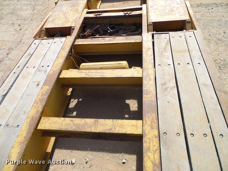 image for item EE9647 1990 Phelan/Talbert WTT-50H-FN-T1 lowboy equipment trailer