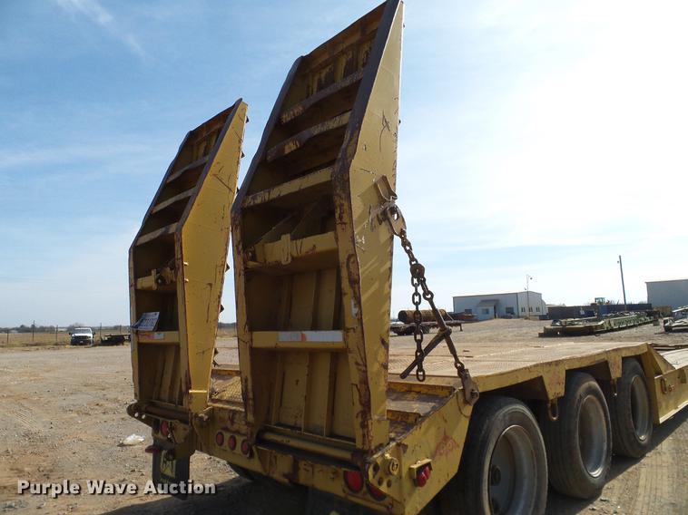 image for item EE9647 1990 Phelan/Talbert WTT-50H-FN-T1 lowboy equipment trailer