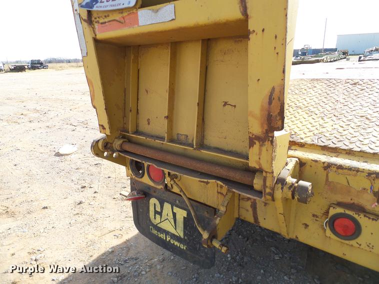 image for item EE9647 1990 Phelan/Talbert WTT-50H-FN-T1 lowboy equipment trailer