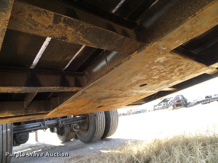 image for item EE9648 1969 Hyster lowboy equipment trailer