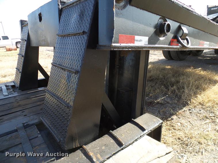 image for item EE9648 1969 Hyster lowboy equipment trailer