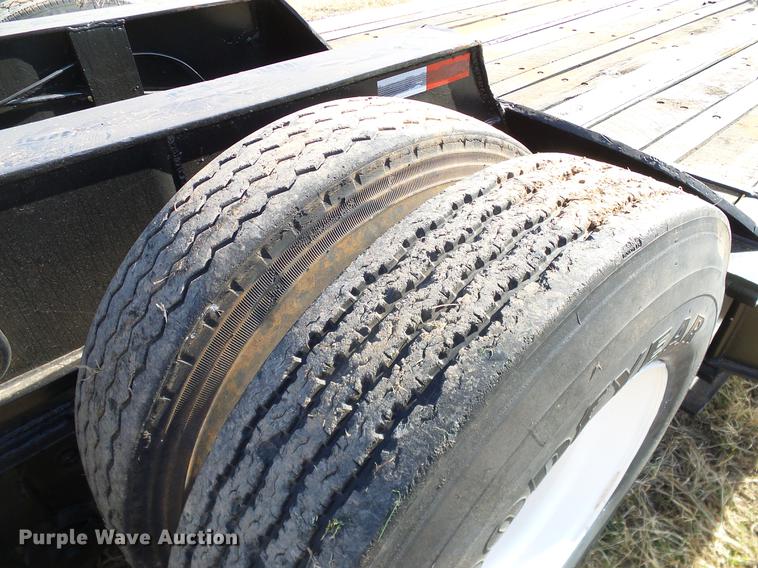 image for item EE9648 1969 Hyster lowboy equipment trailer