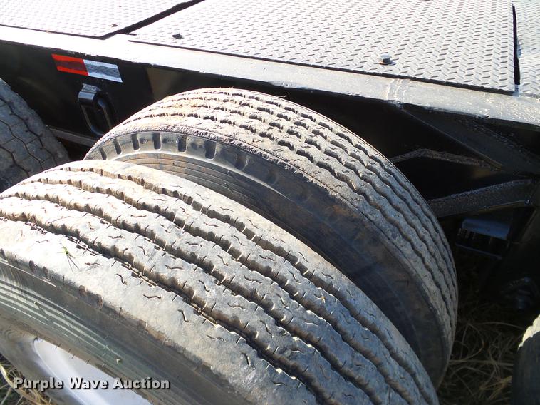 image for item EE9648 1969 Hyster lowboy equipment trailer