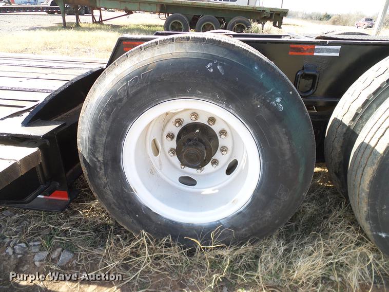 image for item EE9648 1969 Hyster lowboy equipment trailer