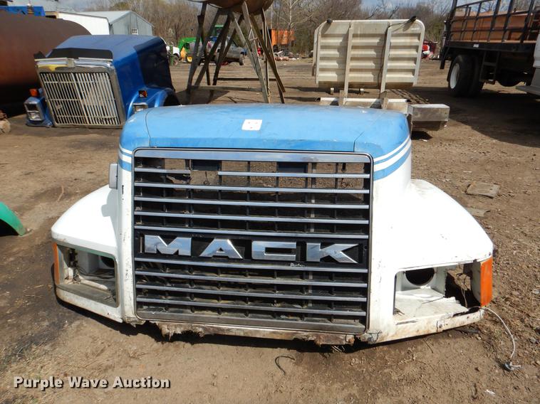 image for item EJ9843 (8) truck hoods