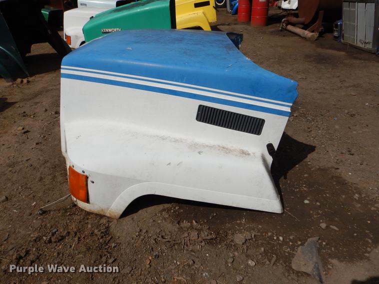 image for item EJ9843 (8) truck hoods