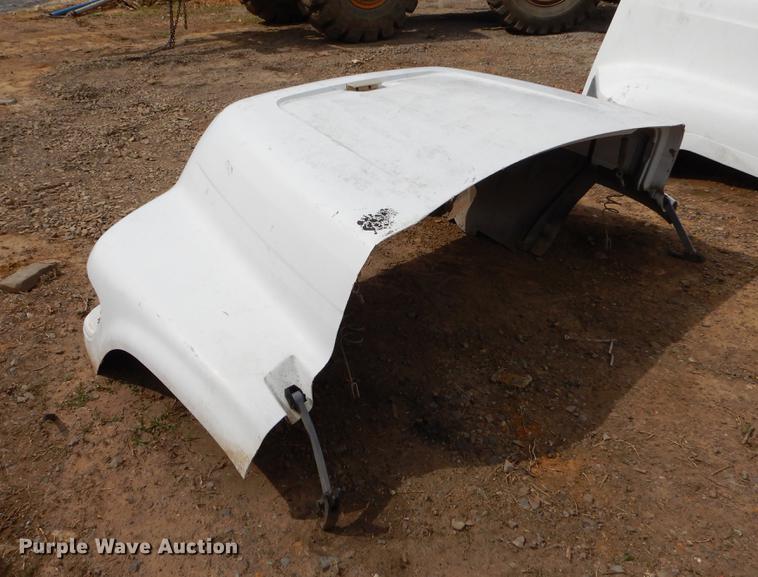 image for item EJ9843 (8) truck hoods