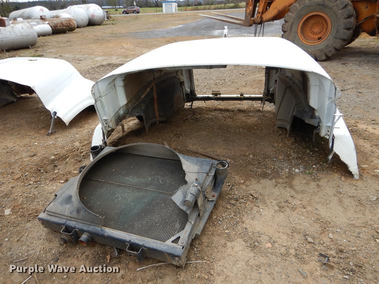 image for item EJ9843 (8) truck hoods