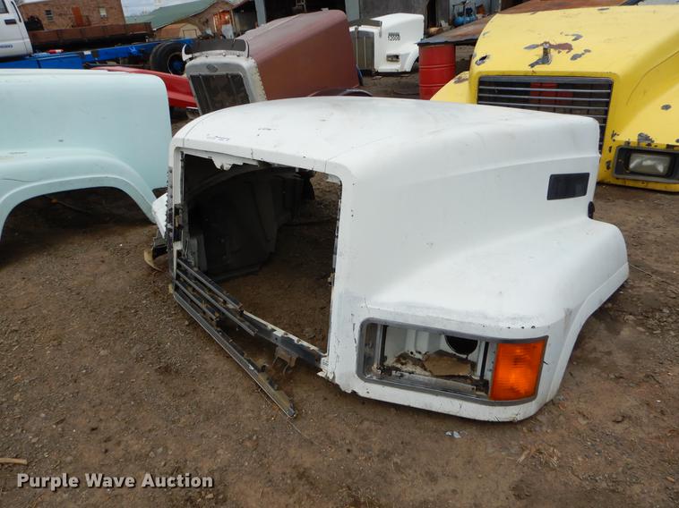 image for item EJ9844 (9) truck hoods