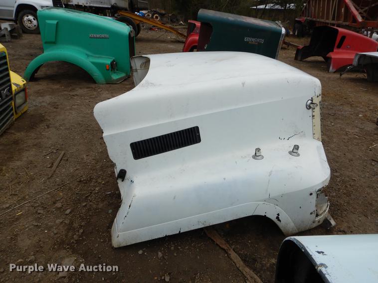 image for item EJ9844 (9) truck hoods