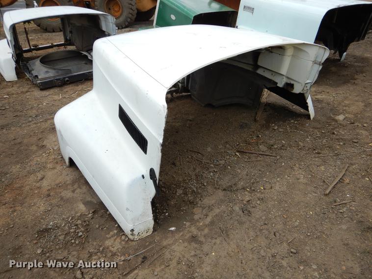 image for item EJ9844 (9) truck hoods