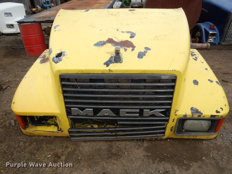 image for item EJ9844 (9) truck hoods