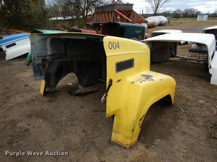 image for item EJ9844 (9) truck hoods