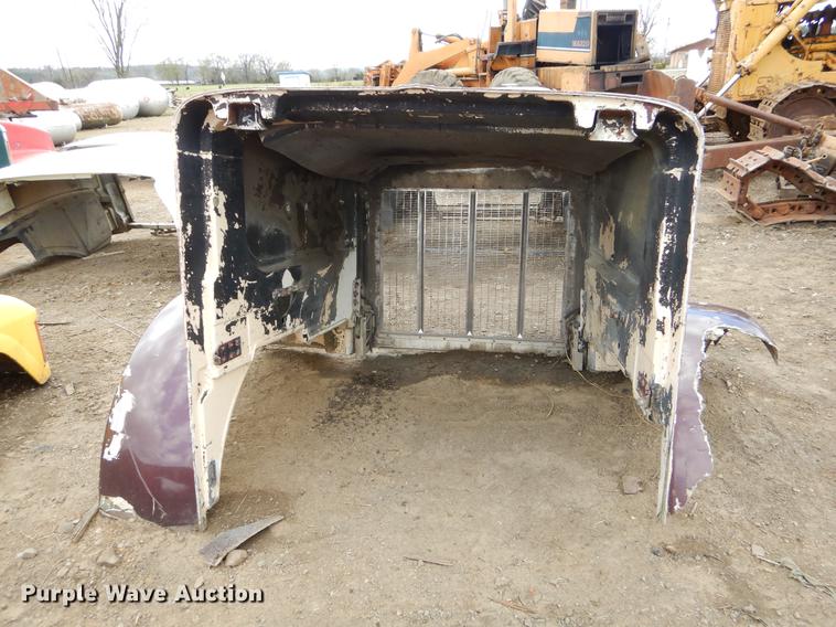 image for item EJ9844 (9) truck hoods