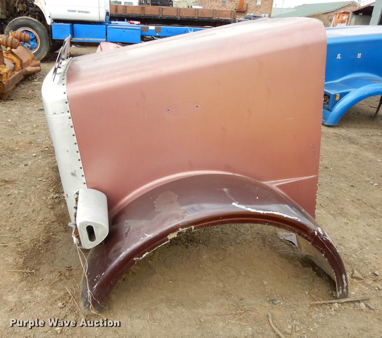image for item EJ9844 (9) truck hoods