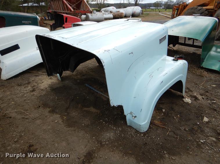 image for item EJ9844 (9) truck hoods