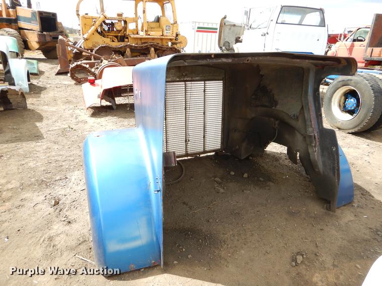 image for item EJ9844 (9) truck hoods